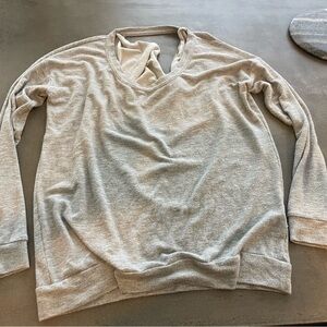 Chaser women’s sweatshirt top